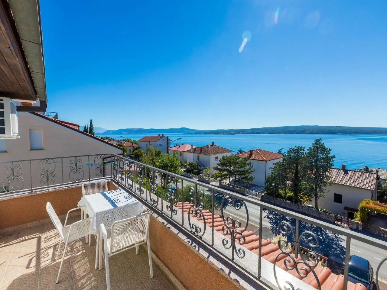 Apartments Elena Crikvenica 0*,