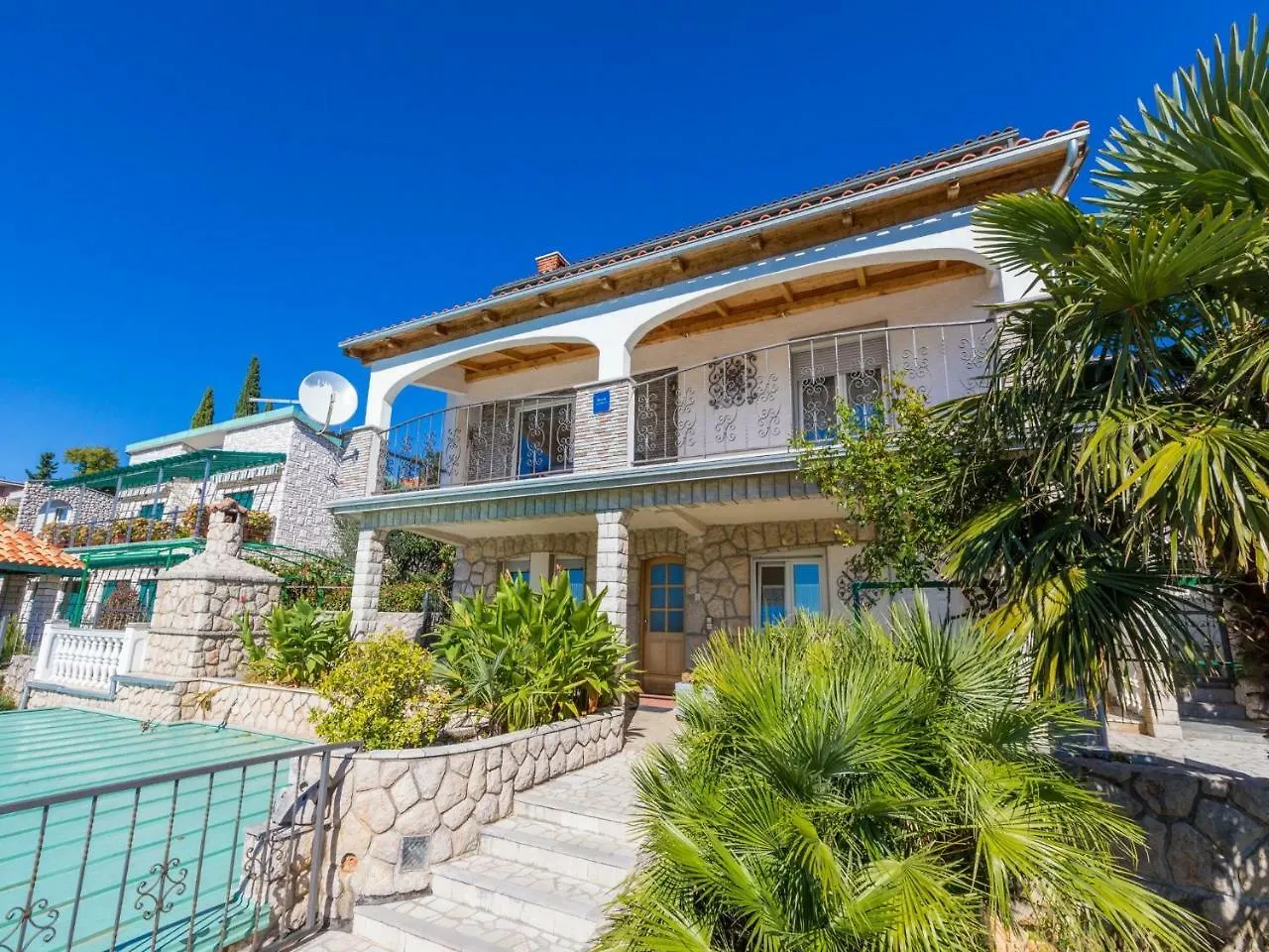 Apartments Elena Crikvenica