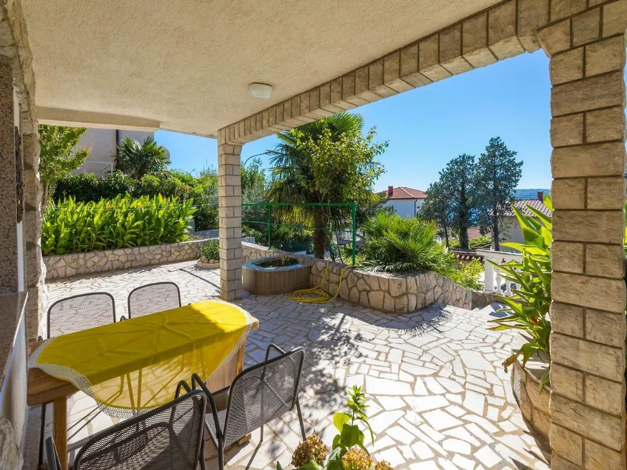 Apartments Elena Crikvenica